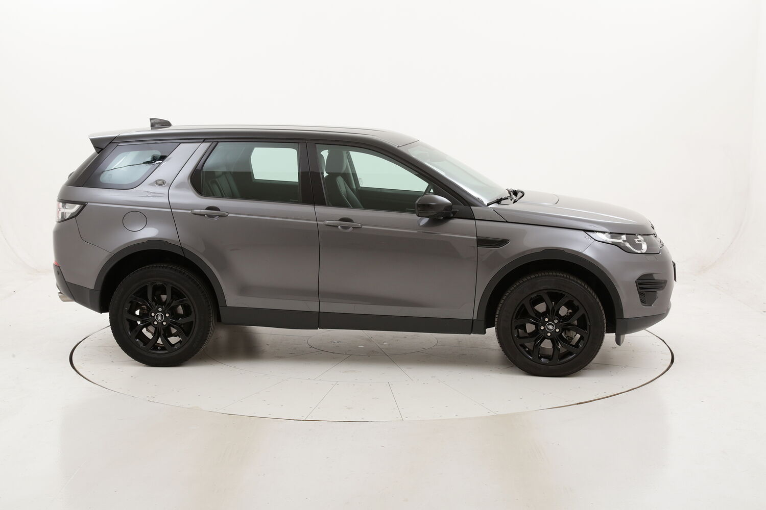 Land Rover Discovery Sport Dark Edition usata del 2017 con 66.371 km