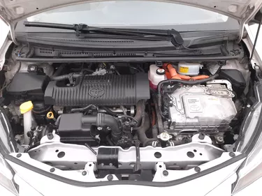 Toyota Yaris Hybrid Active 1.5 Full Hybrid 101CV Automatico Vano motore