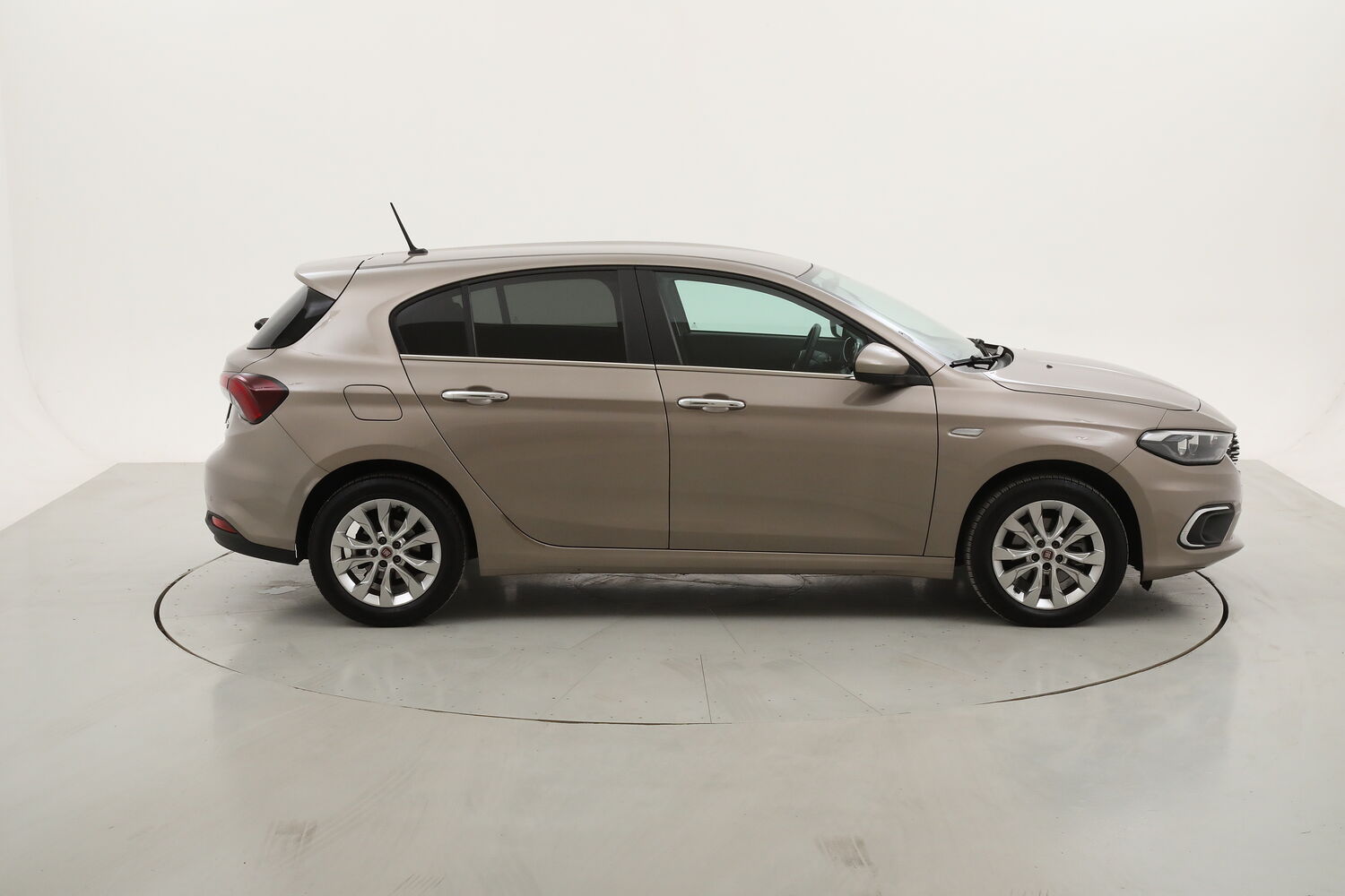 Fiat Tipo SW Business DCT usata del 2020 con 70.832 km