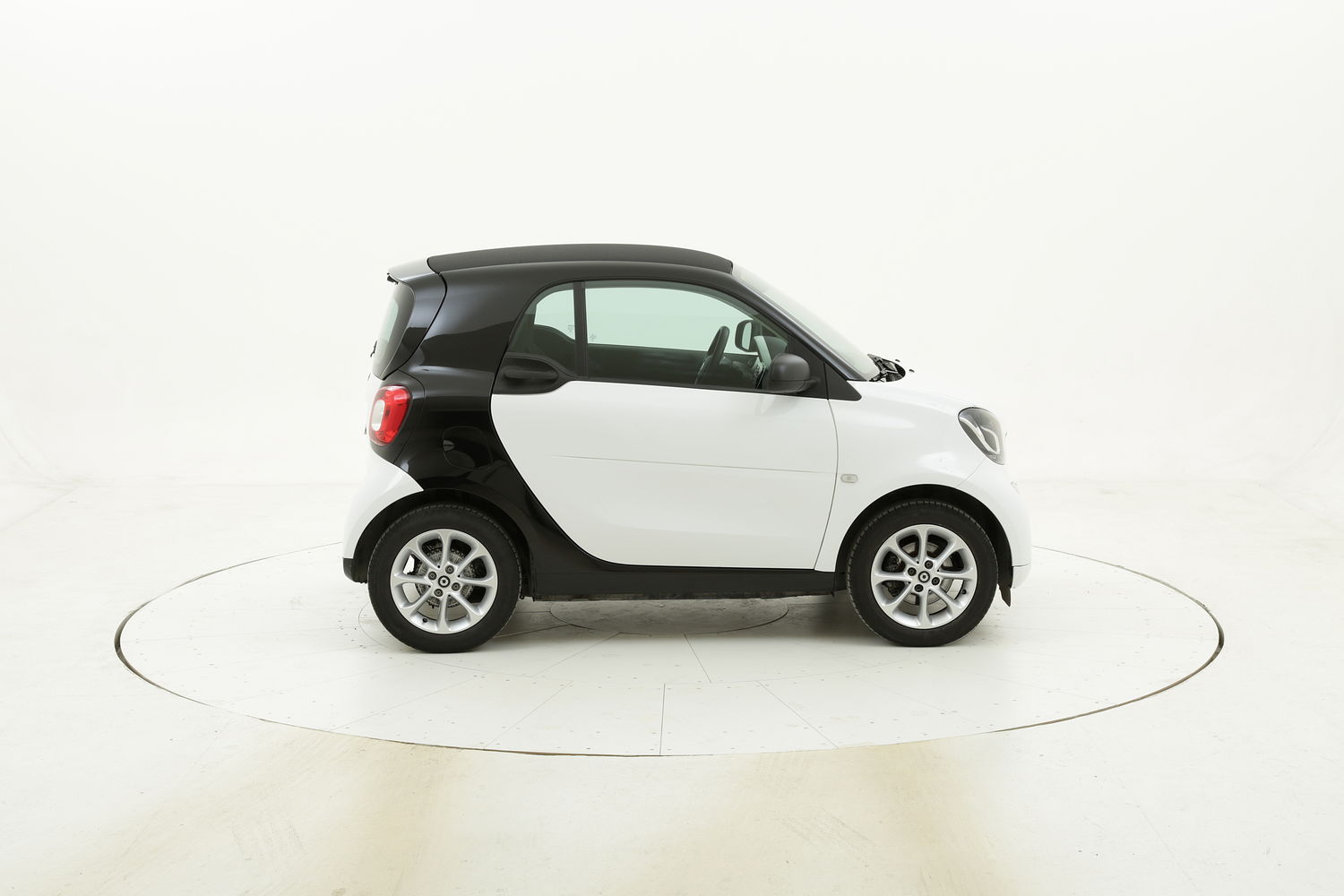 Smart Fortwo Youngster twinamic usata del 2017 con 32.315 km