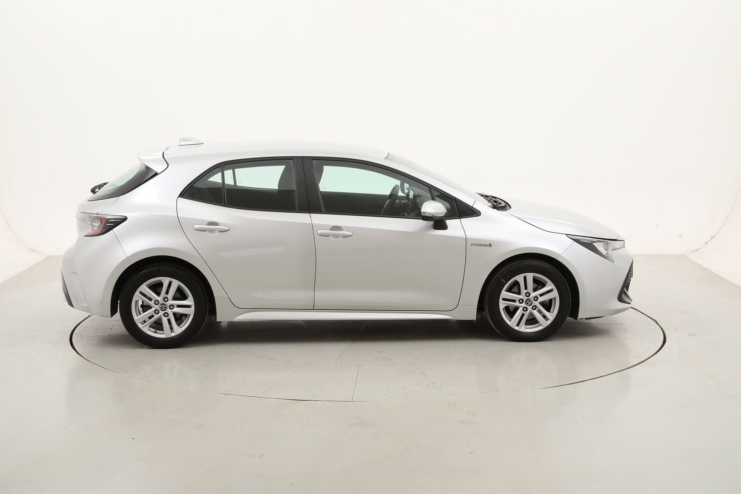 Toyota Corolla Hybrid Business usata del 2020 con 107.586 km
