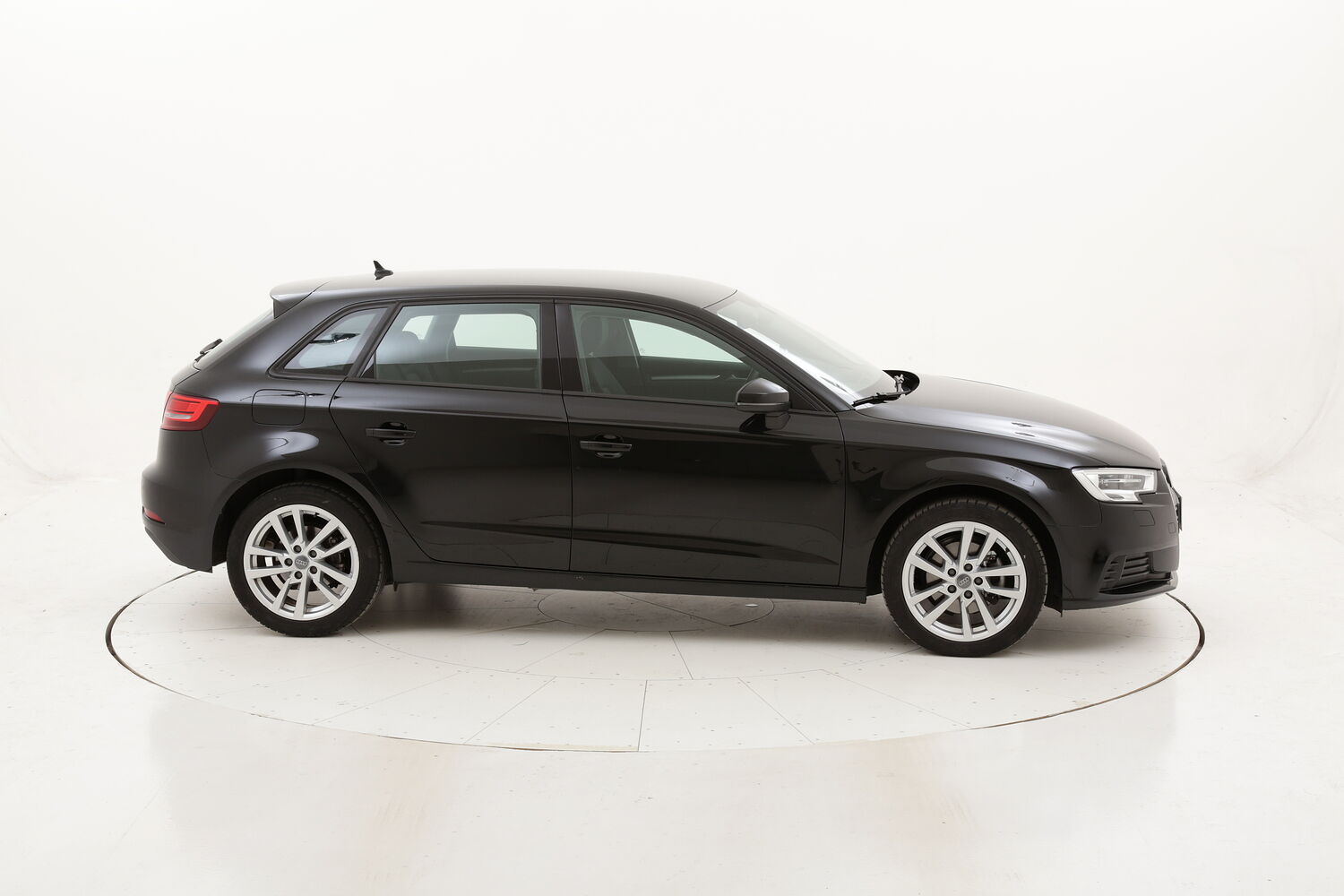 Audi A3 SPB Business S tronic usata del 2017 con 42.236 km