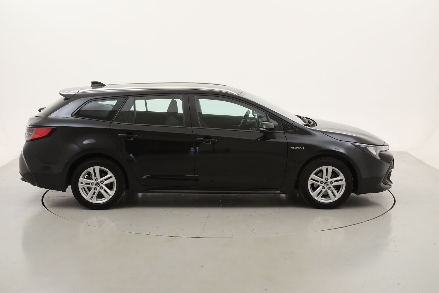 Toyota Corolla TS Hybrid Business usata del 2020 con 97.714 km