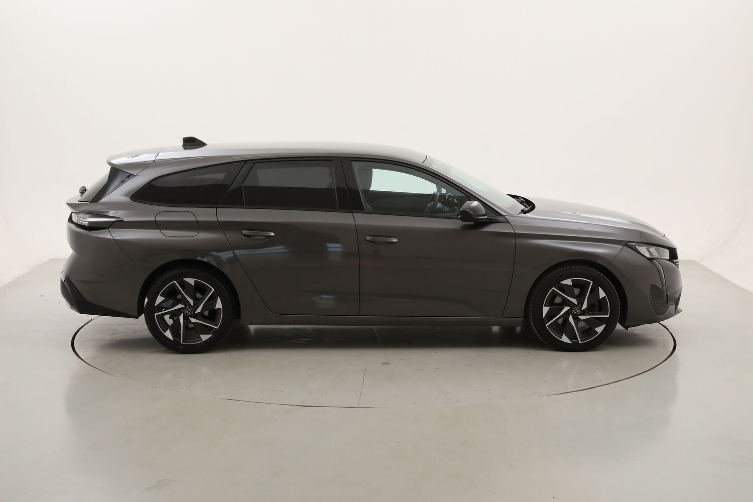 Peugeot 308 SW Allure Pack EAT8 usata del 2022 con 79.046 km