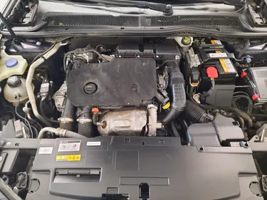 Peugeot 508 GT EAT8 1.5 Diesel 131CV Automatico Vano motore