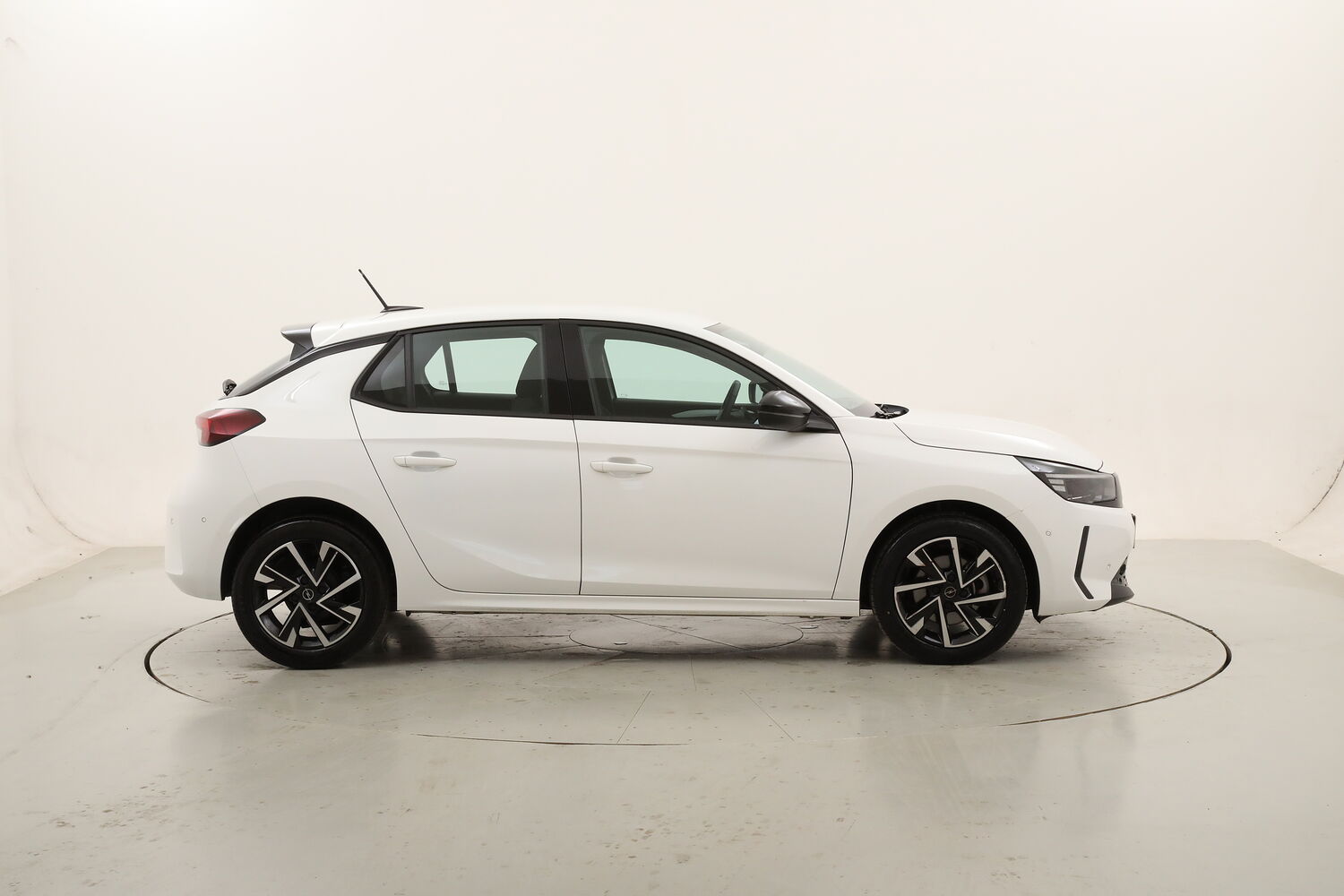 Opel Corsa GS usata del 2025 con 21.089 km