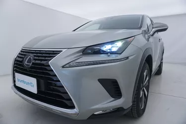 Lexus NX Hybrid Luxury 4WD 2.5 Full Hybrid 197CV Automatico Visione frontale