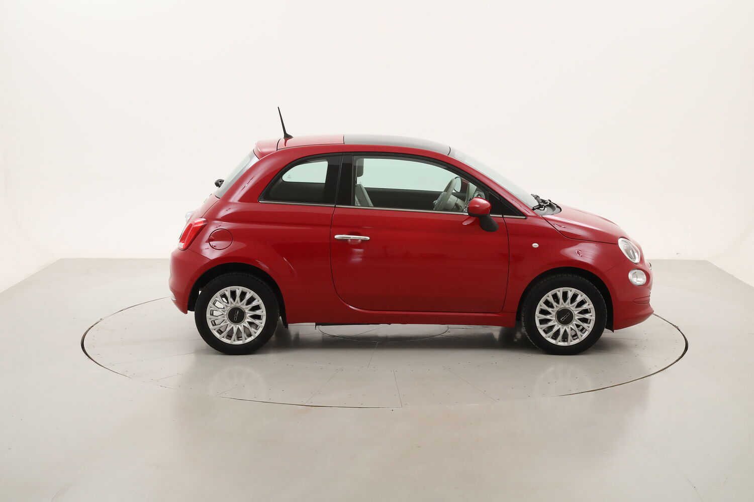 Fiat 500 Lounge usata del 2019 con 62.031 km
