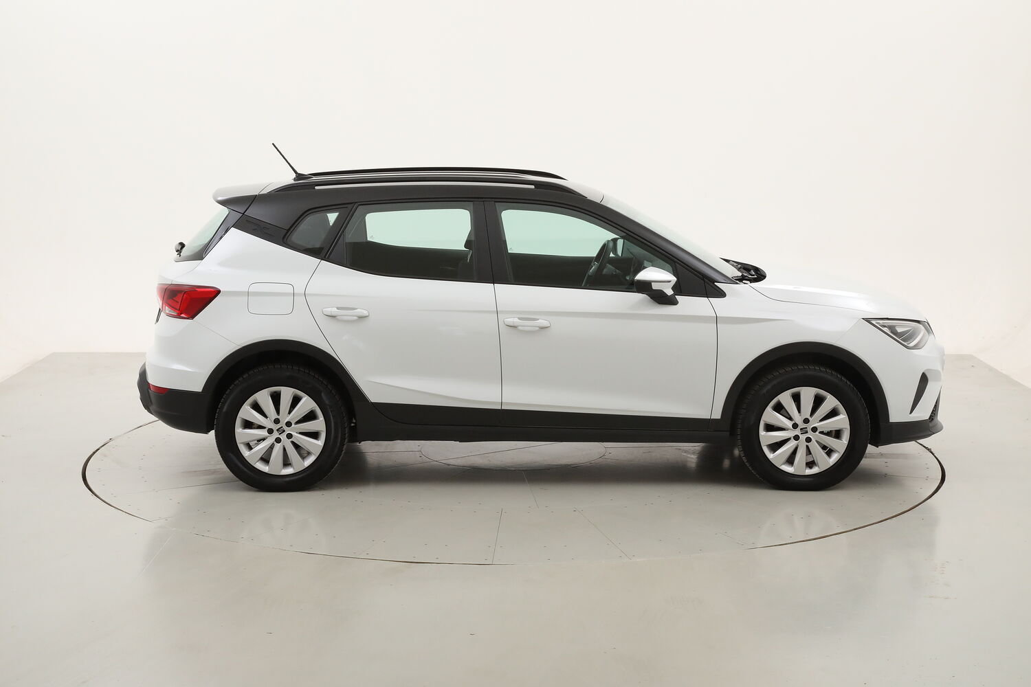 Seat Arona Style DSG usata del 2022 con 83.491 km