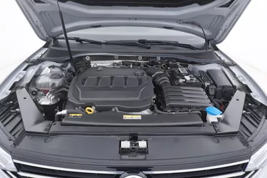 Volkswagen Passat Business DSG 2.0 Diesel 150CV Automatico Vano motore