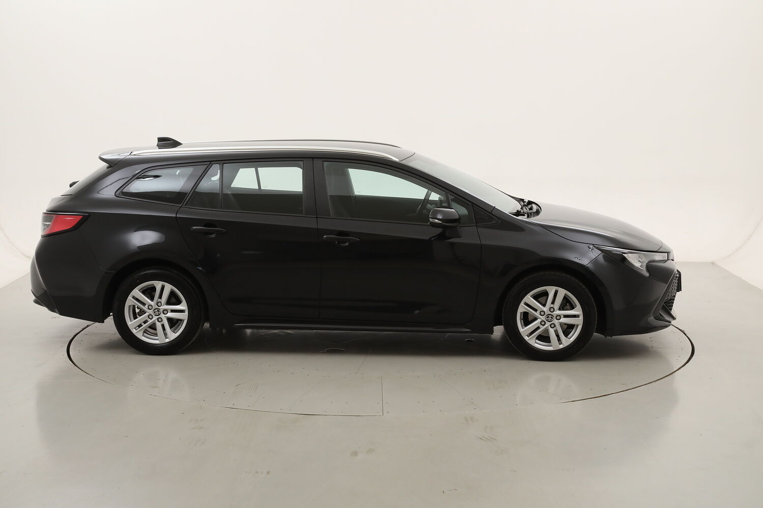 Toyota Corolla TS Hybrid Business usata del 2022 con 74.362 km