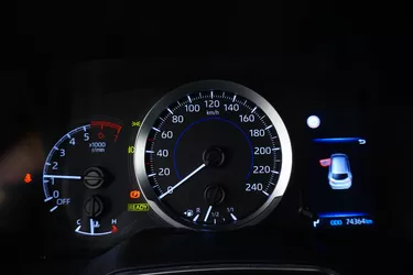 Toyota Corolla TS Hybrid Business 1.8 Full Hybrid 122CV Automatico Interni