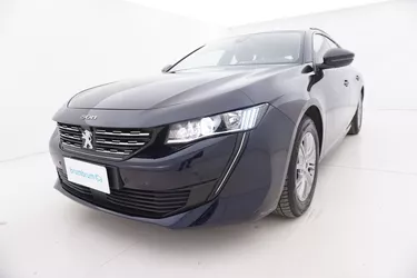 Peugeot 508 SW Active Pack EAT8 1.5 Diesel 131CV Automatico Visione frontale