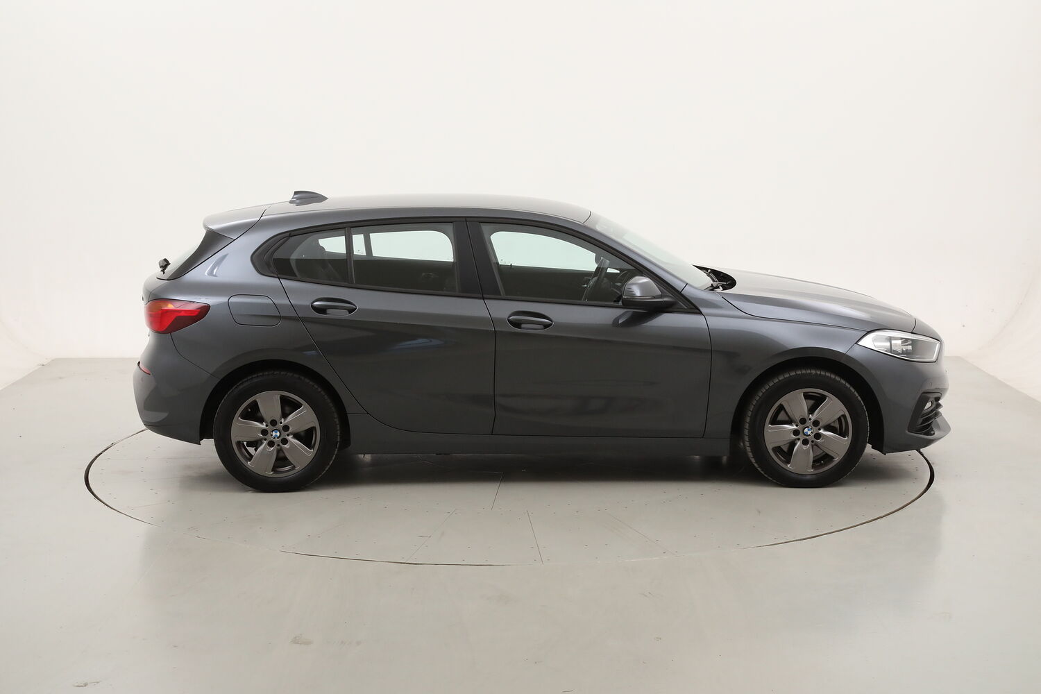 BMW Serie 1 116d Advantage usata del 2020 con 93.401 km