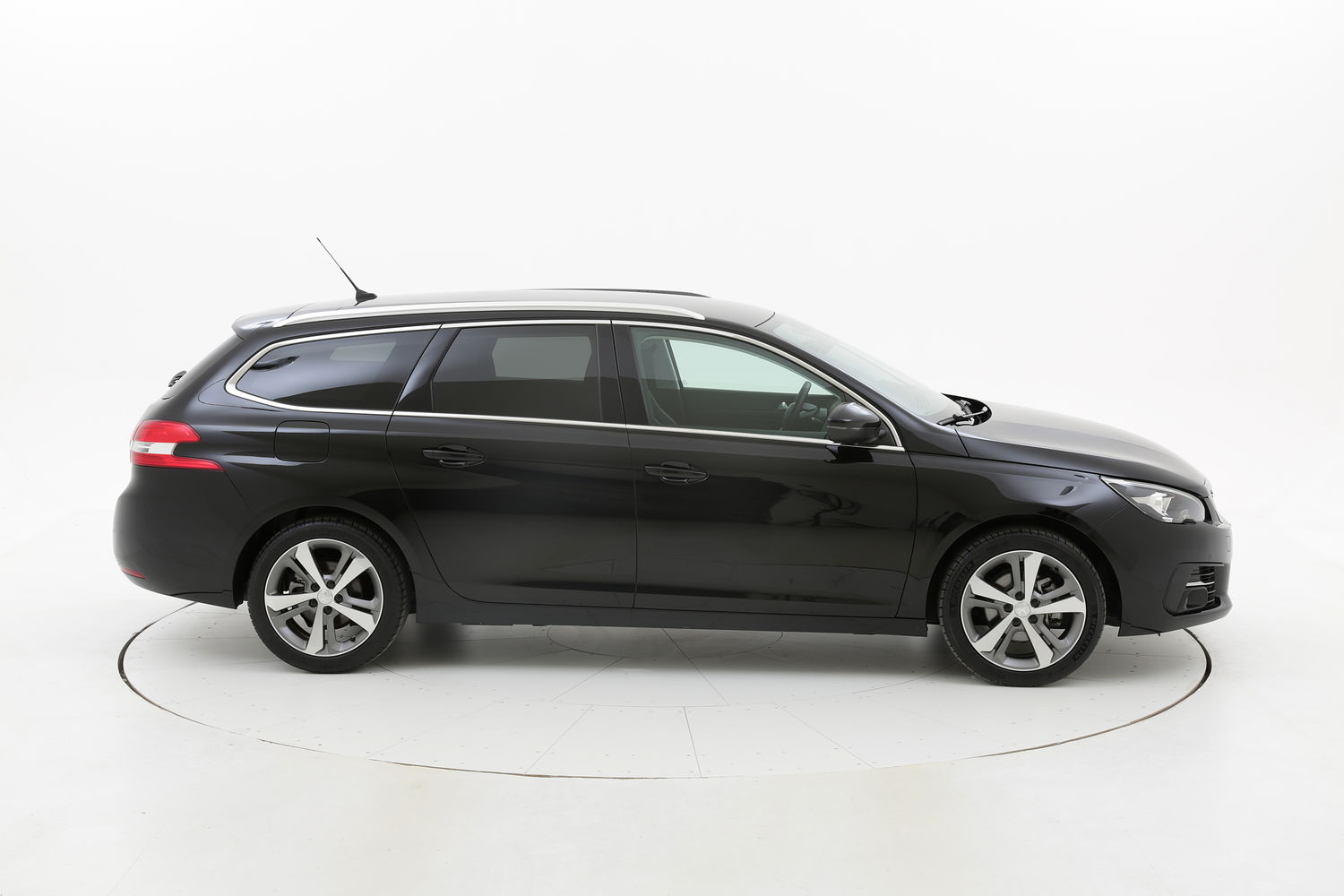 Peugeot 308 usata del 2019 con 18.364 km