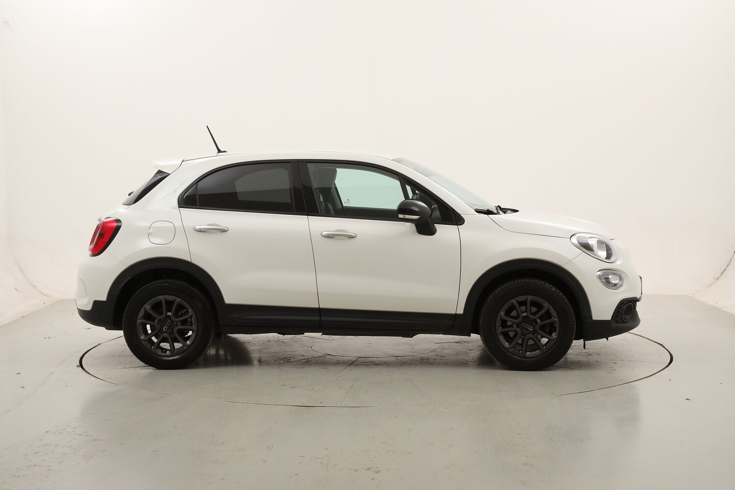 Fiat 500X Club usata del 2023 con 60.285 km