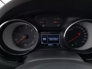 Opel Astra Business Elegance AT9 1.5 Diesel 122CV Automatico Interni