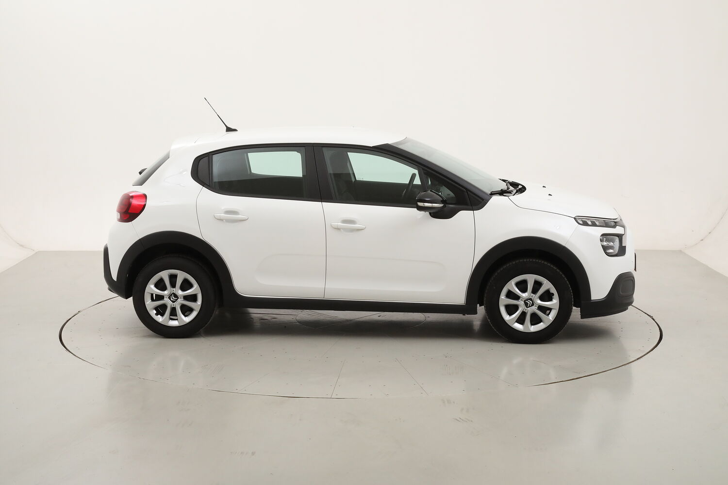 Citroen C3 Feel usata del 2022 con 33.254 km