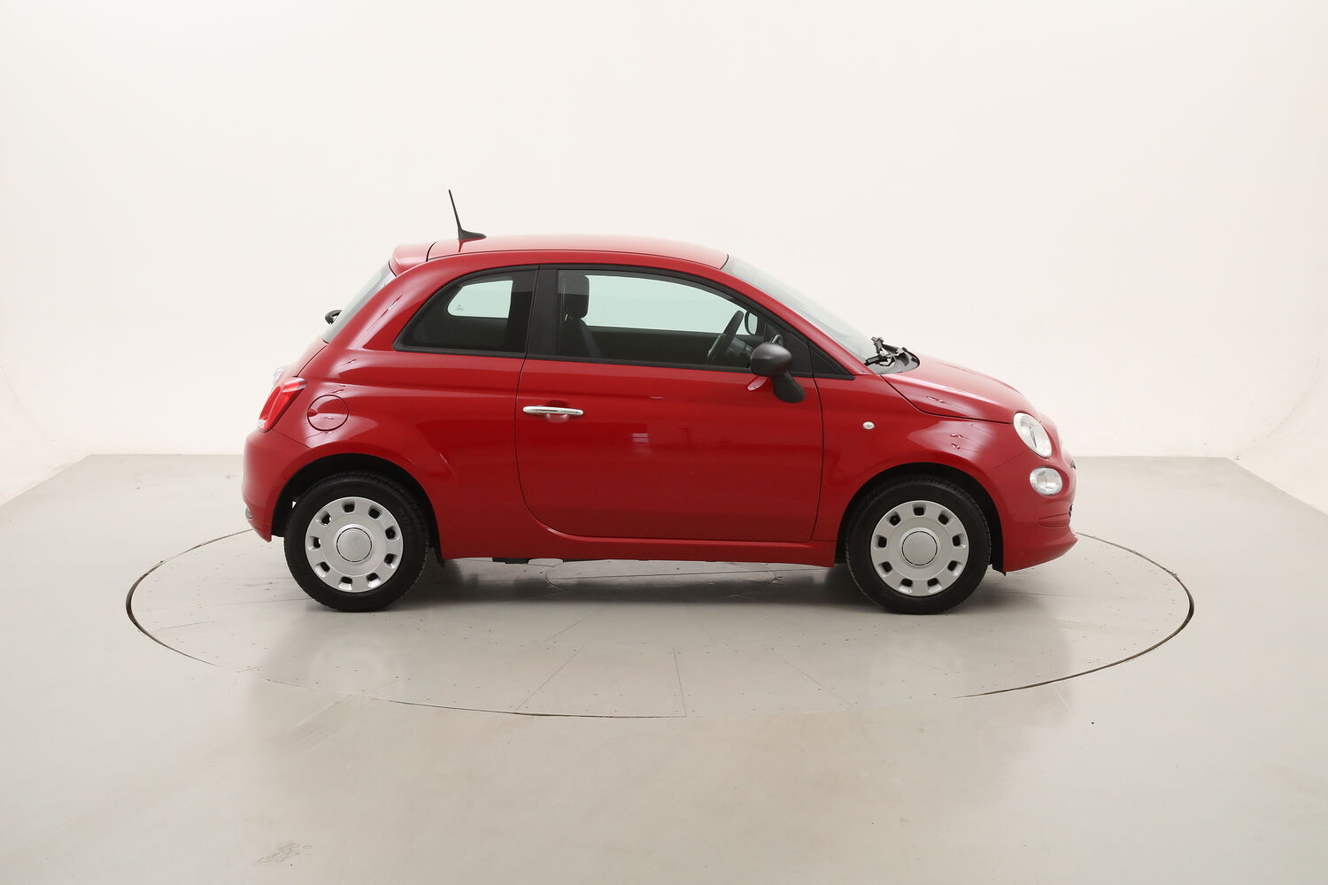 Fiat 500 Hybrid Cult usata del 2022 con 16.492 km