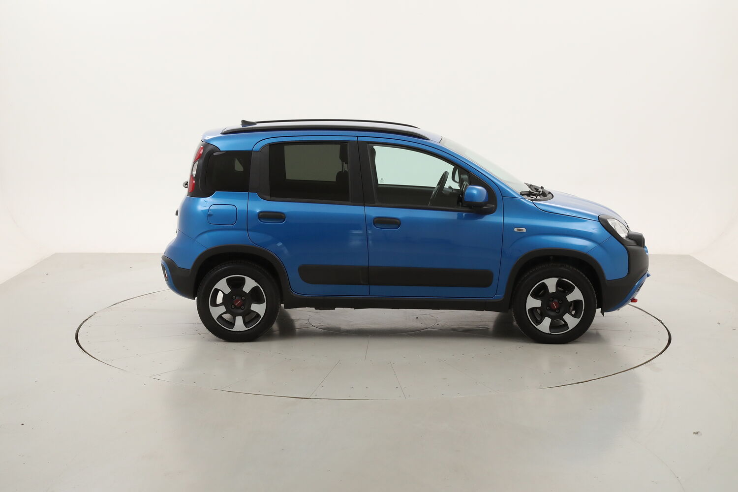 Fiat Panda Hybrid Cross usata del 2024 con 16.844 km