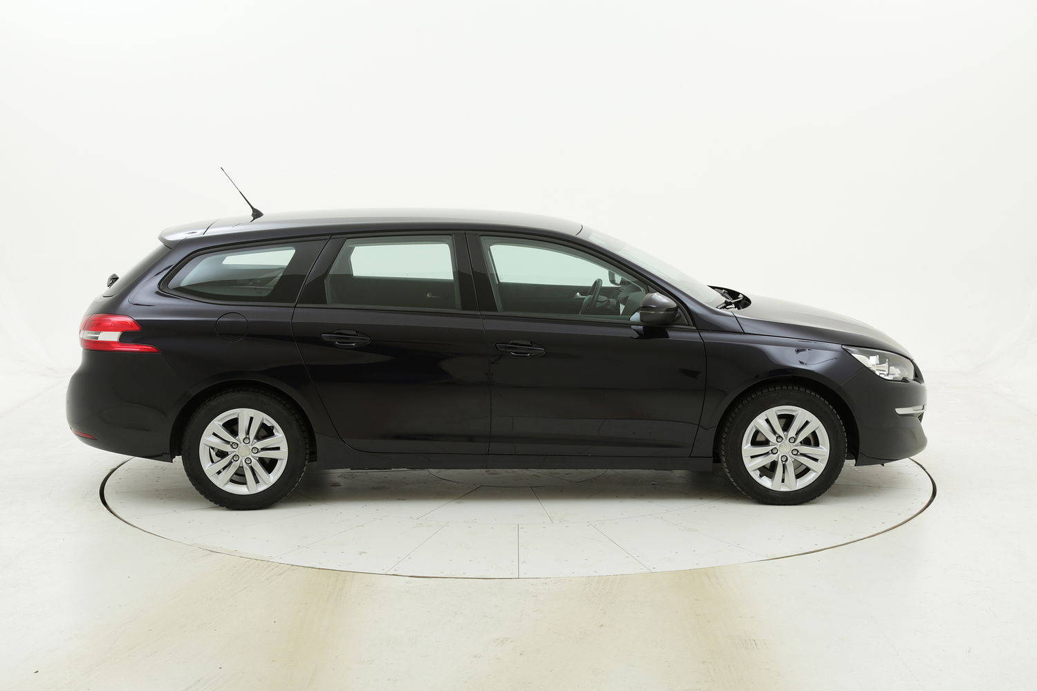 Peugeot 308 usata del 2016 con 85.115 km