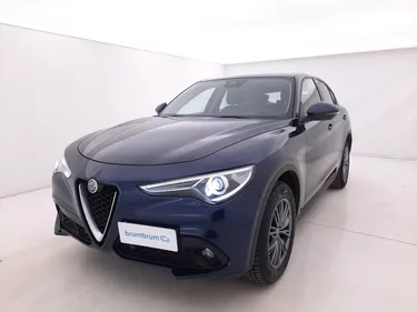 Alfa Romeo Stelvio Super Q4 AT8 2.1 Diesel 210CV Automatico Visione frontale