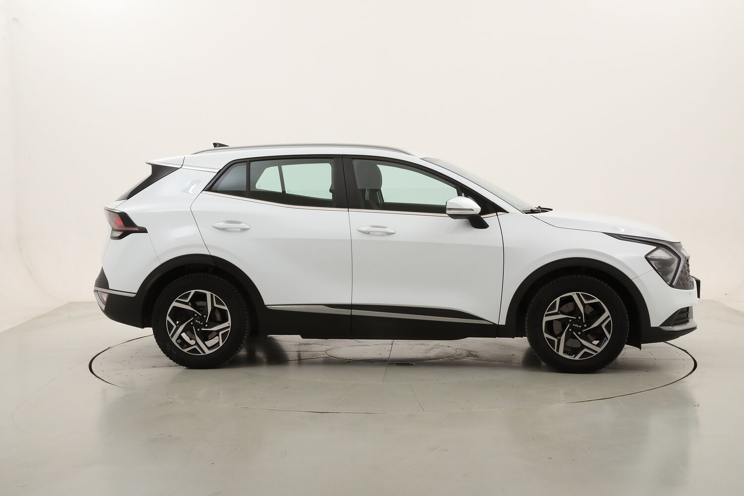 Kia Sportage MHEV Business usata del 2023 con 95.927 km