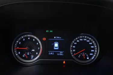 Hyundai i10 Tech 1.0 Benzina 67CV Manuale Interni