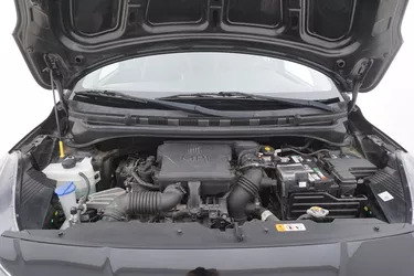 Hyundai i10 Tech 1.0 Benzina 67CV Manuale Vano motore