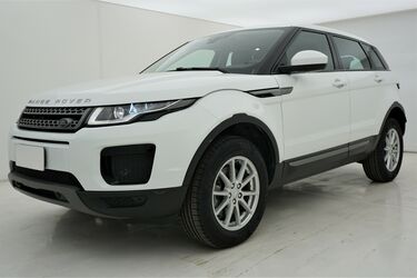 Visione frontale di Land Rover Range Rover Evoque