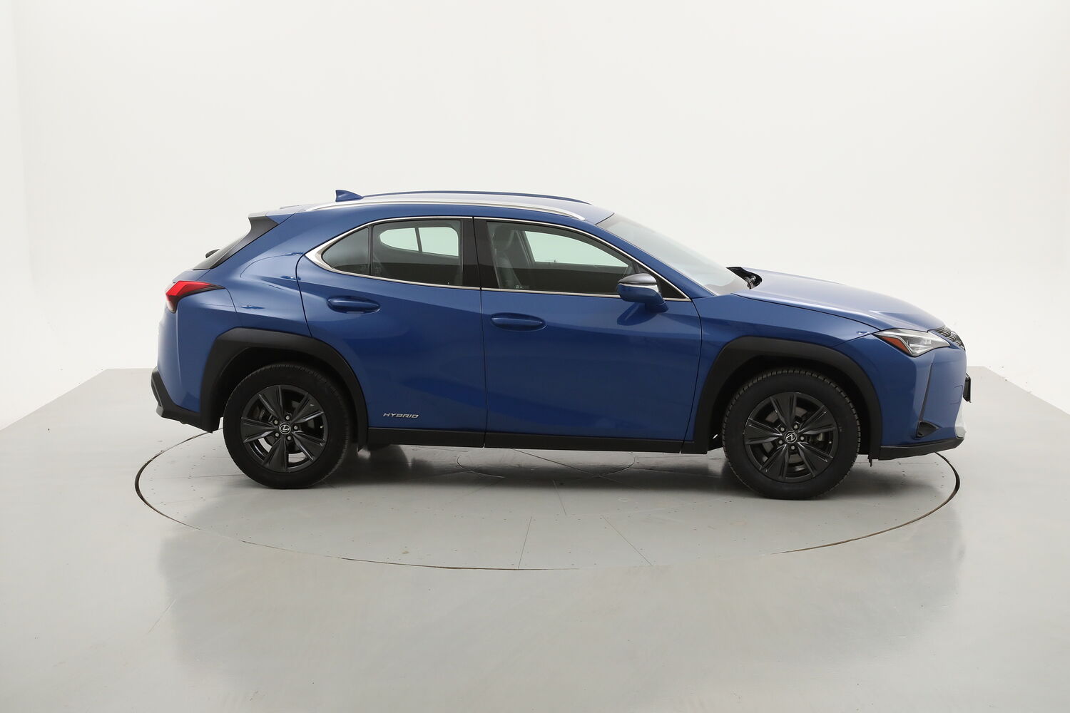 Lexus UX Hybrid Executive usata del 2020 con 98.305 km