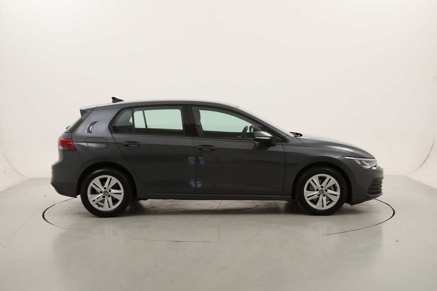 Volkswagen Golf Life DSG usata del 2022 con 114.424 km