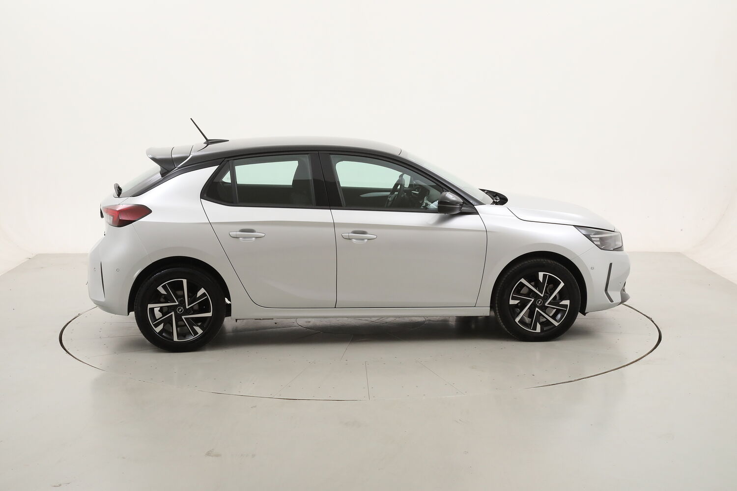 Opel Corsa GS AT8 usata del 2025 con 22.034 km