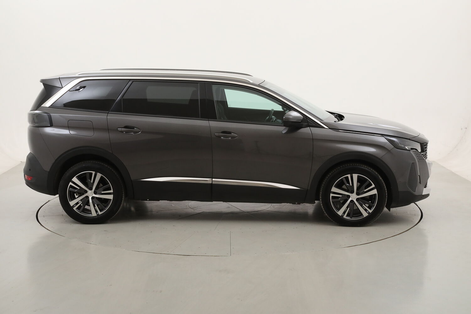Peugeot 5008 Allure EAT8 - 7 POSTI usata del 2021 con 100.396 km