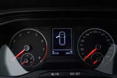Volkswagen Polo Comfortline 1.0 Benzina 95CV Manuale Interni