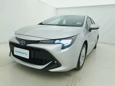 Toyota Corolla TS Hybrid Business 1.8 Full Hybrid 122CV Automatico Visione frontale