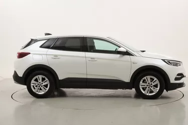 Opel Grandland Innovation AT8 1.5 Diesel 131CV Automatico