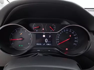 Opel Crossland Innovation AT6 1.5 Diesel 120CV Automatico Interni