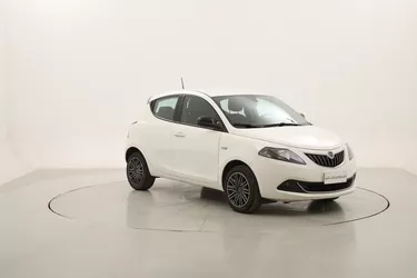 Lancia Ypsilon Hybrid Gold 1.0 Mild Hybrid 70CV Manuale Lancia Ypsilon Hybrid Gold 1.0 Mild Hybrid 70CV Manuale