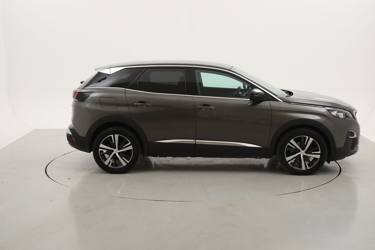 Peugeot 3008 GT Line EAT6 usata del 2018 con 108.872 km