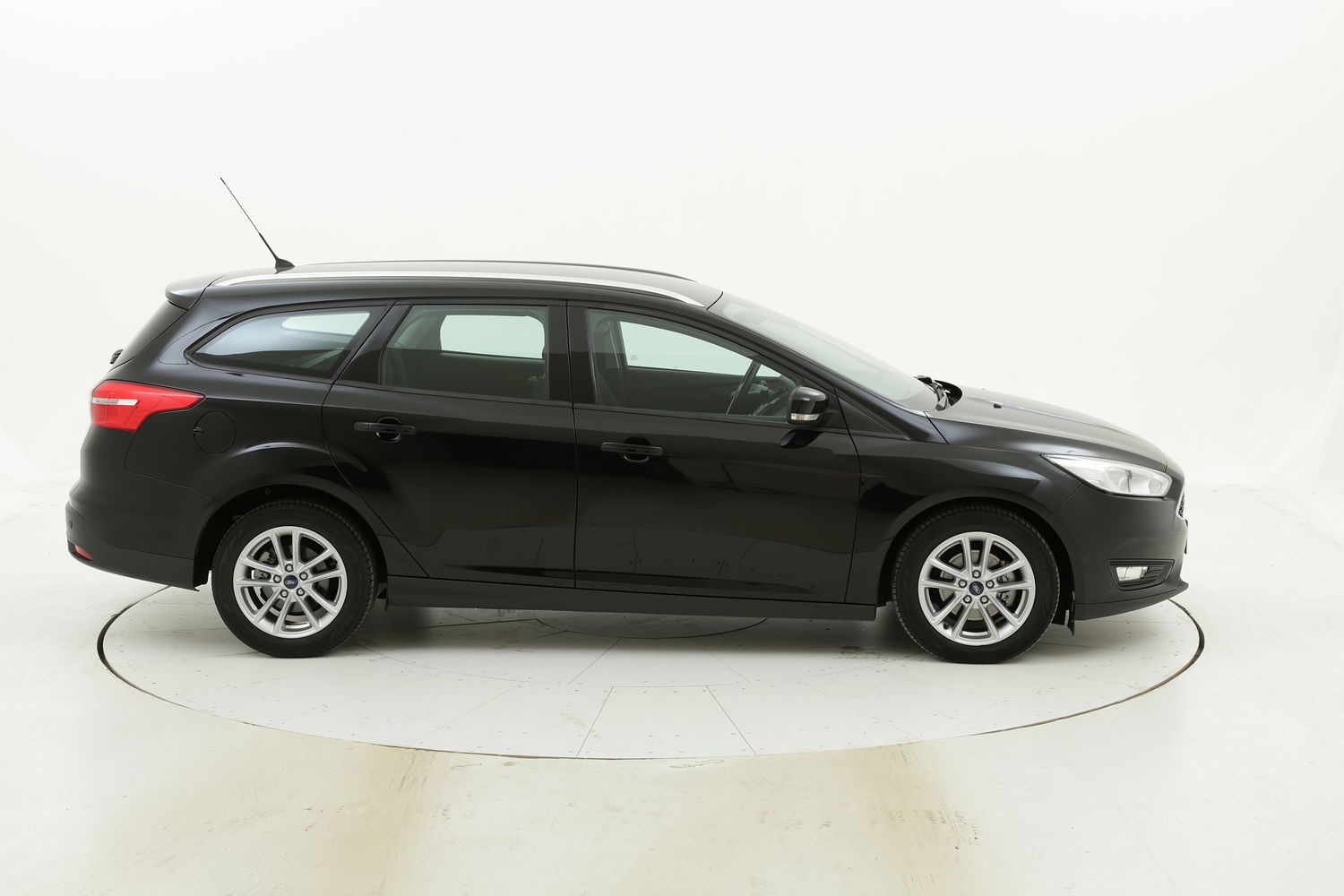 Ford Focus SW Business Powershift usata del 2016 con 75.066 km