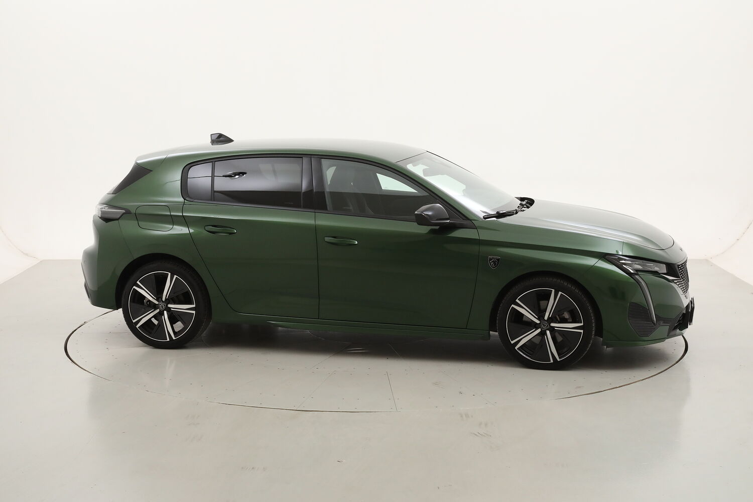 Peugeot 308 GT EAT8 usata del 2022 con 104.432 km