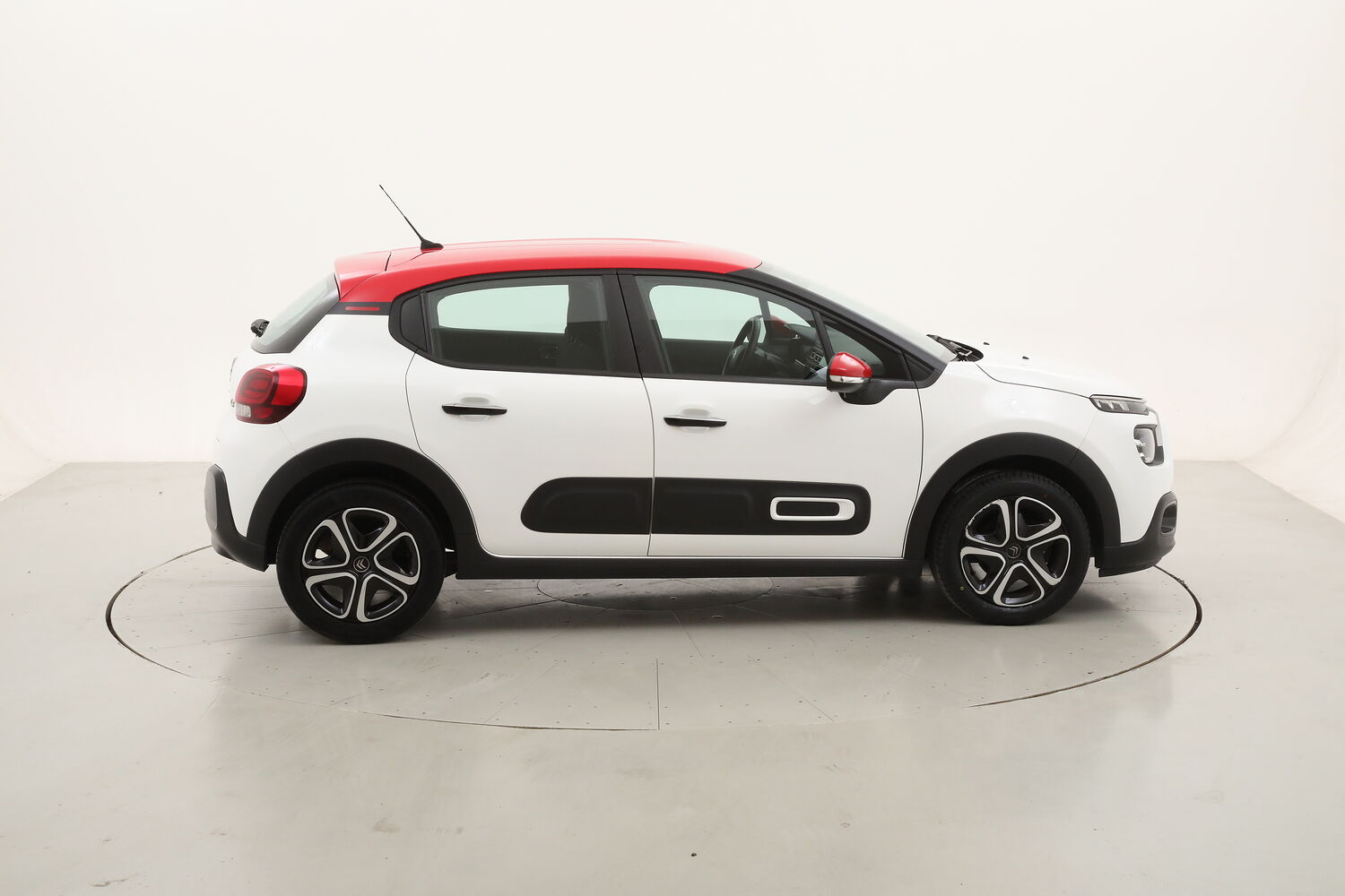 Citroen C3 Shine usata del 2022 con 16.578 km