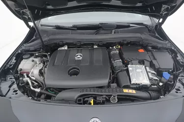 Mercedes Classe B 180d Business Extra 1.5 Diesel 116CV Automatico Vano motore