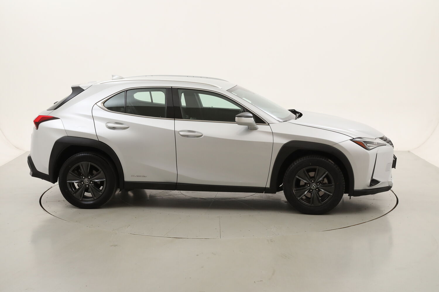 Lexus UX Hybrid Executive usata del 2021 con 72.805 km