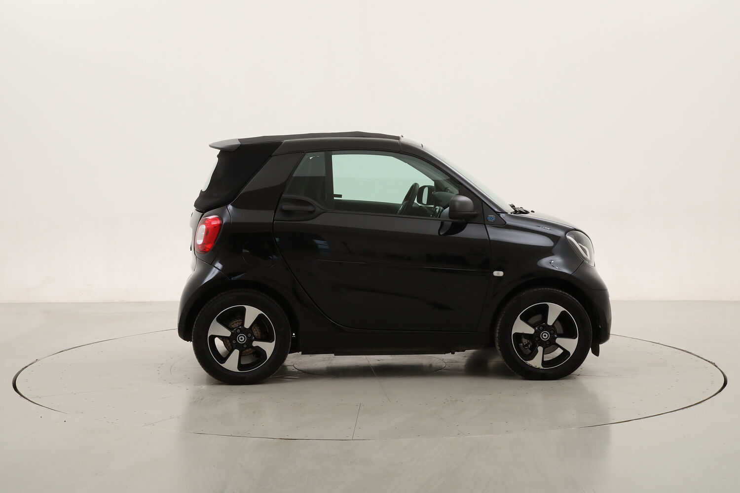Smart Fortwo EQ Passion cabrio usata del 2021 con 10.299 km