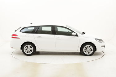 Peugeot 308 SW Business usata del 2015 con 73.186 km