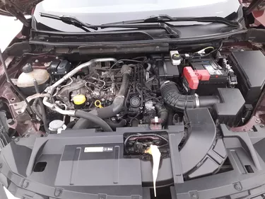 Nissan Qashqai MHEV Business 1.3 Mild Hybrid 140CV Manuale Vano motore