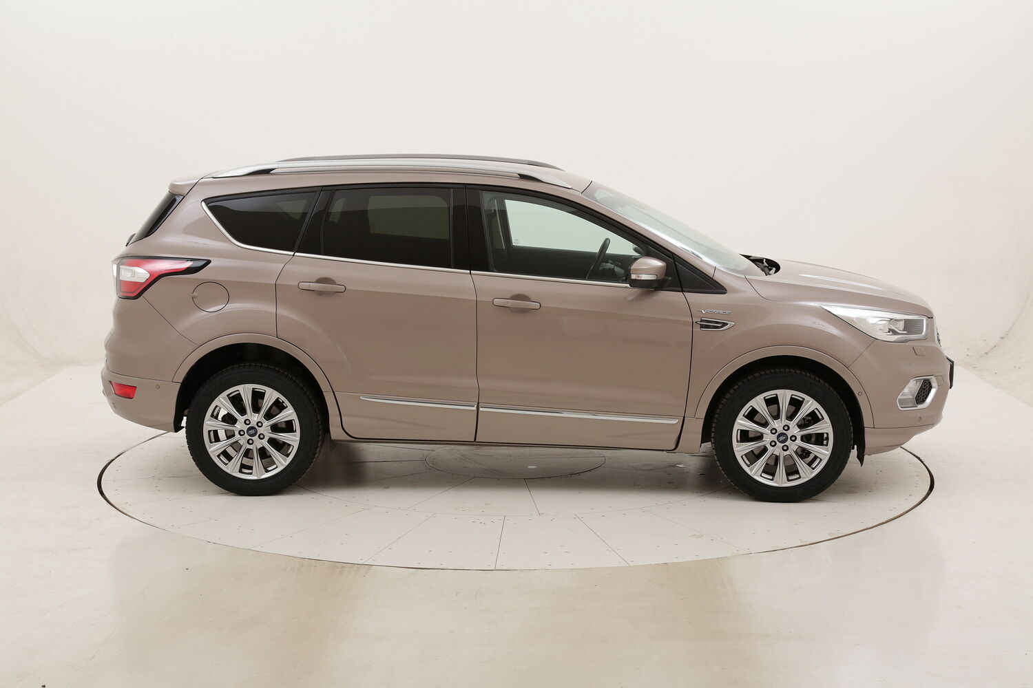 Ford Kuga Vignale 4WD Powershift usata del 2018 con 36.642 km