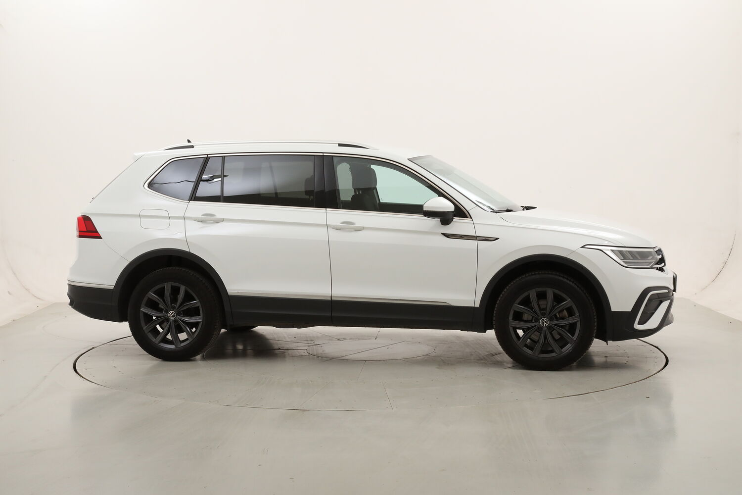 Volkswagen Tiguan DSG Life usata del 2022 con 95.262 km